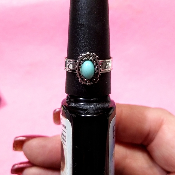 Hoop Earrings + FREE Ring - Picture 8 of 13